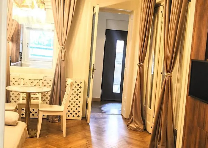 Littlehouse- Entire For Maximum 4 People *