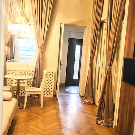 Littlehouse- Entire For Maximum 4 People *